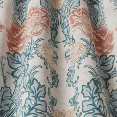 Il Acantha swatch